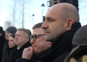 Детям Урала готовят новогодние подарки по поручению полпреда Жоги