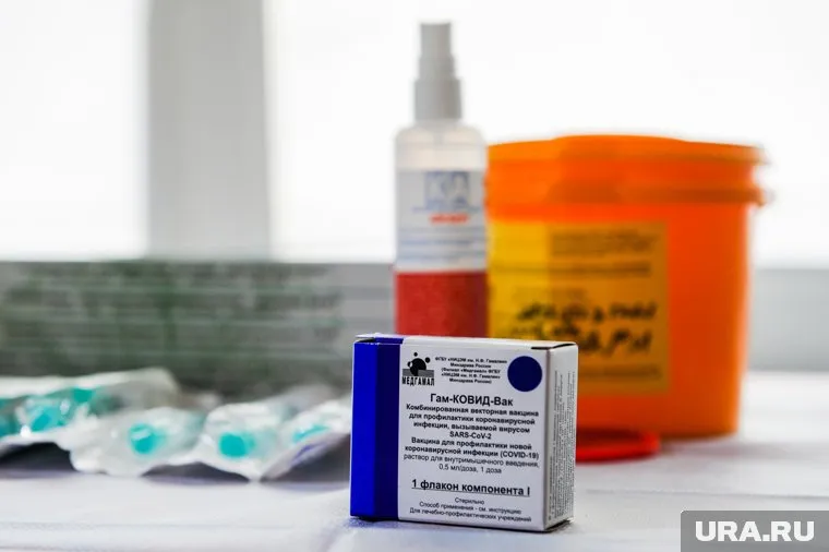 Американский журналист признался, что больше доверяет «Спутник V», чем китайскому препарату CoronaVac