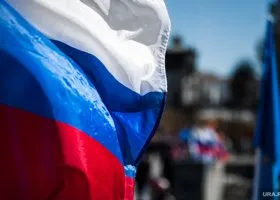 В соцсетях обрушились на украинского футболиста, отвернувшегося от российского флага