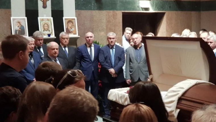Церемония прощания с бывшим начальником Свердловской железной дороги Алексеем Мироновым. Москва
