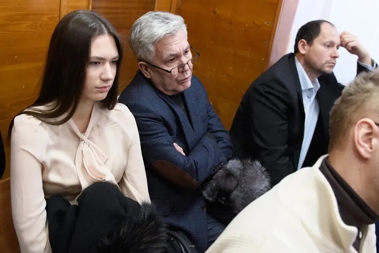 Продление меры пресечения по делу блогера Александра Устинова. Екатеринбург, фамиев нафик, ярутин сергей