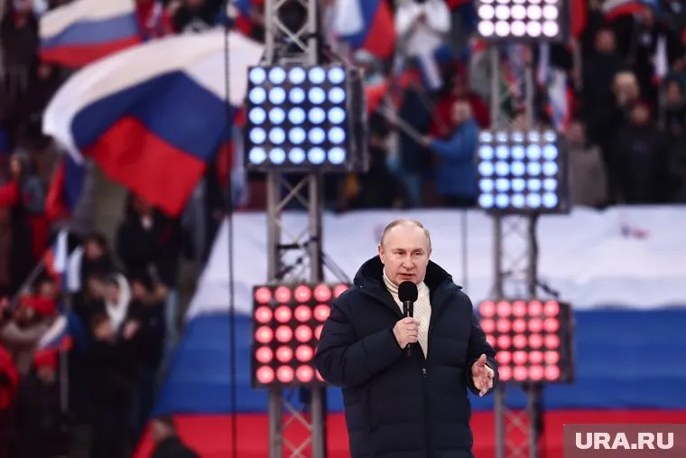 Владимир Путин приезжал на митинг-концерт в Лужниках 22 февраля