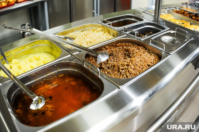 Студенты, вероятно, отравились макаронами