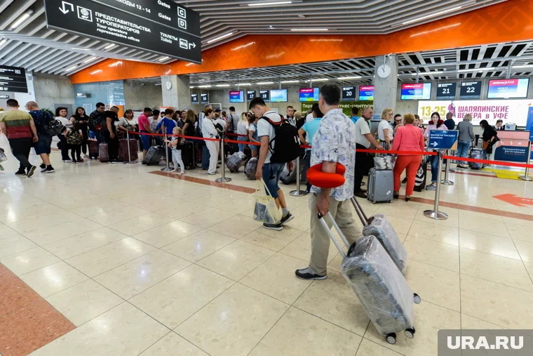 Пассажиры выбирают лоукостеры