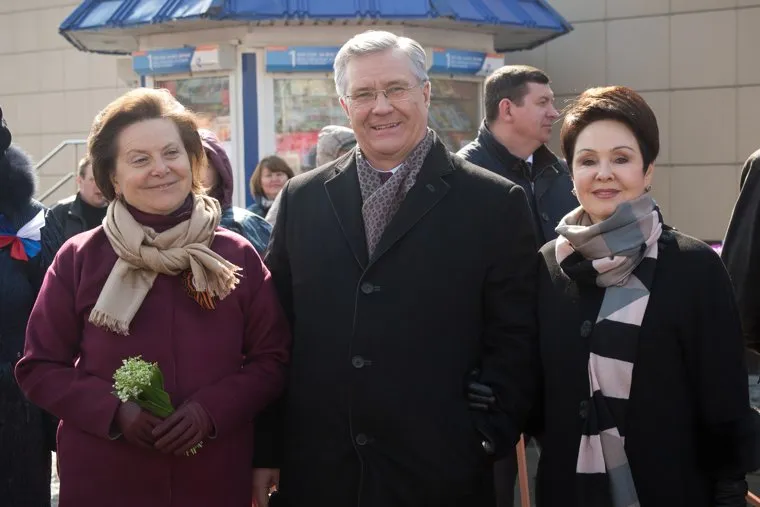 Первомай (1 мая). Демонстрация. Сургут, комарова наталья, резяпова галина, богданов владимир