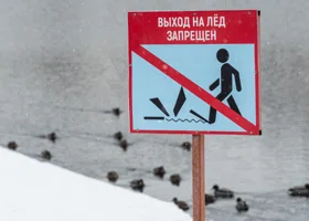 В ХМАО дети продолжают выходить на неокрепший лед