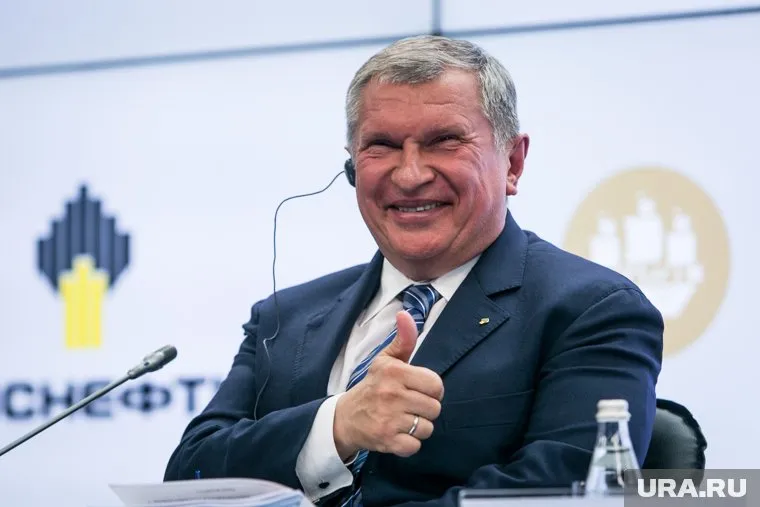 Игорь Сечин запустил программу buy-back