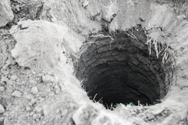 Бурение скважин в пойме реки Тобол у села Бараба. Курганская область