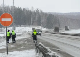 Свердловчан предупредили об опасной ситуации на дорогах