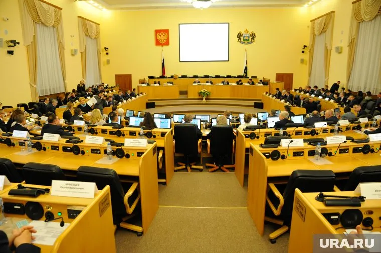 Депутаты поддержали внесение поправок единогласно