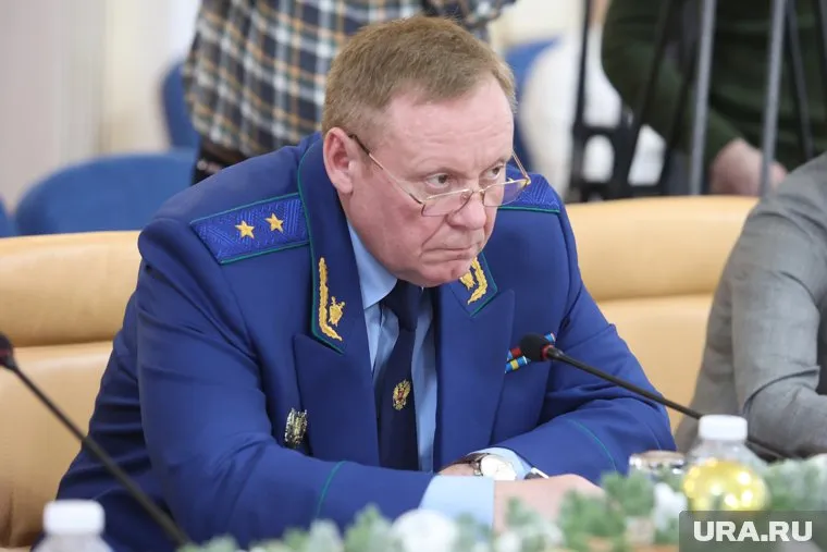 Прокурор Курганской области Андрей Назаров контролирует работу с гражданами, пострадавшими из-за паводка