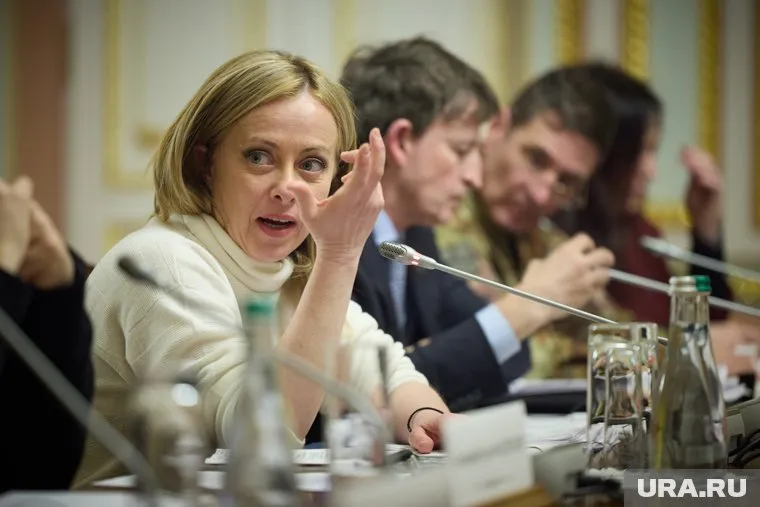 G7 не будет конфисковывать активы РФ, а использует проценты, сообщила Джорджа Мелони