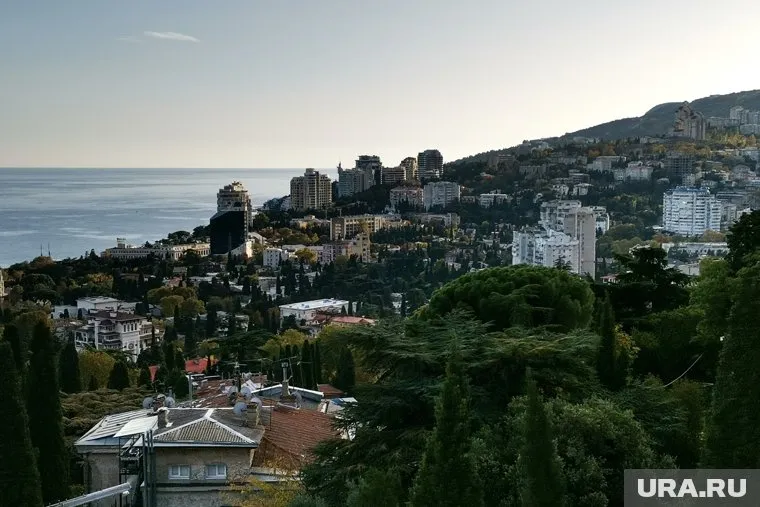 Квартиру Зеленских, которая находится в Ялте выставила на аукцион за 24,6 млн рублей