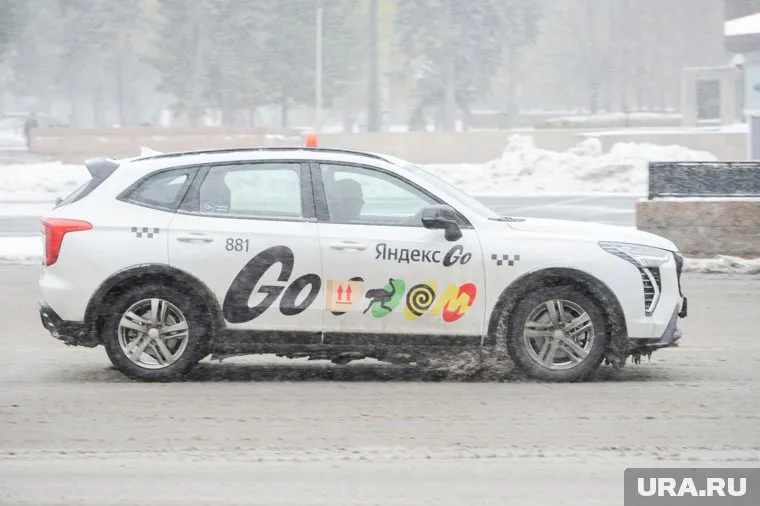 Тюменские таксисты хотят организовать онлайн-забастовку против "Яндекс. Go"