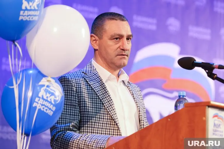 Новый лидер курганских единороссов планирует повысить взносы