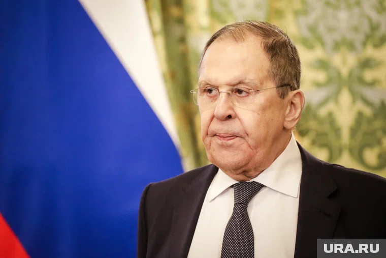Сергей Лавров отметил, что Запад снова пытается нанести поражение России