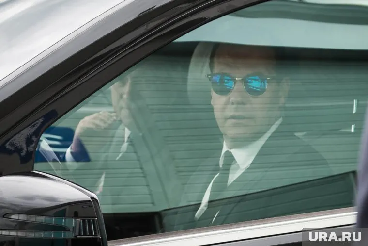 С Иннопрома премьер и губернатор тоже уезжали вместе