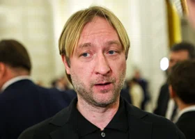 Плющенко и Рудковская задержатся в Петербурге из-за госпитализации сына 