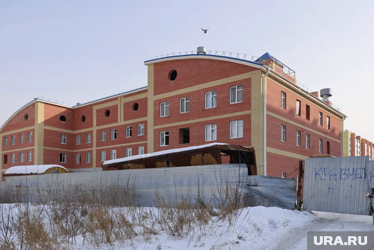 В Кургане с 2012 года не могут достроить пожарную часть в Заозерном